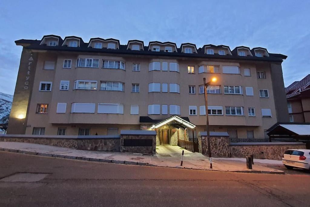 Acogedor Apartamento En Sierra Nevada Con Piscina Acceso Directo A Silla Dış mekan fotoğraf